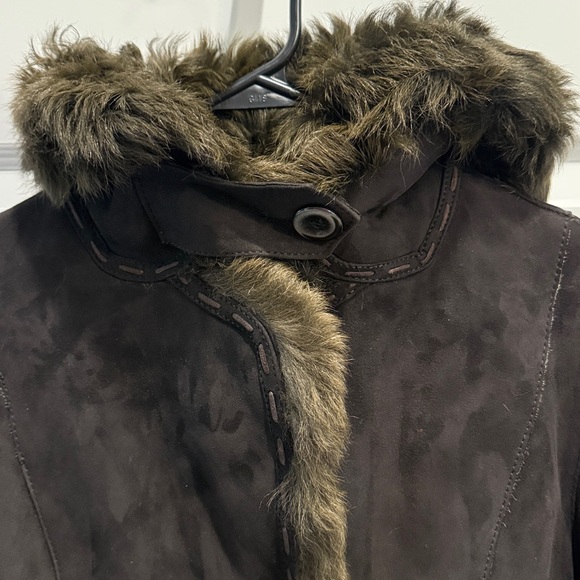 Women's Brown Leather and fur lined coat - Picture 9 of 12